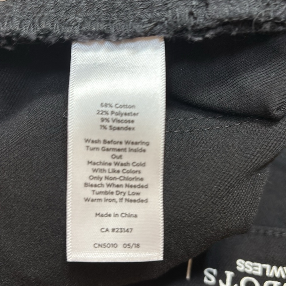 Talbots Flawless, Size 2 Girlfriend Jeans - Picture 6 of 6